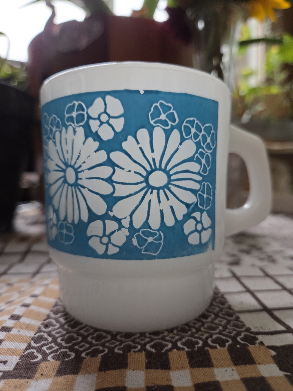 1970's Anchor Hocking FIRE KING - BLUE DAISY